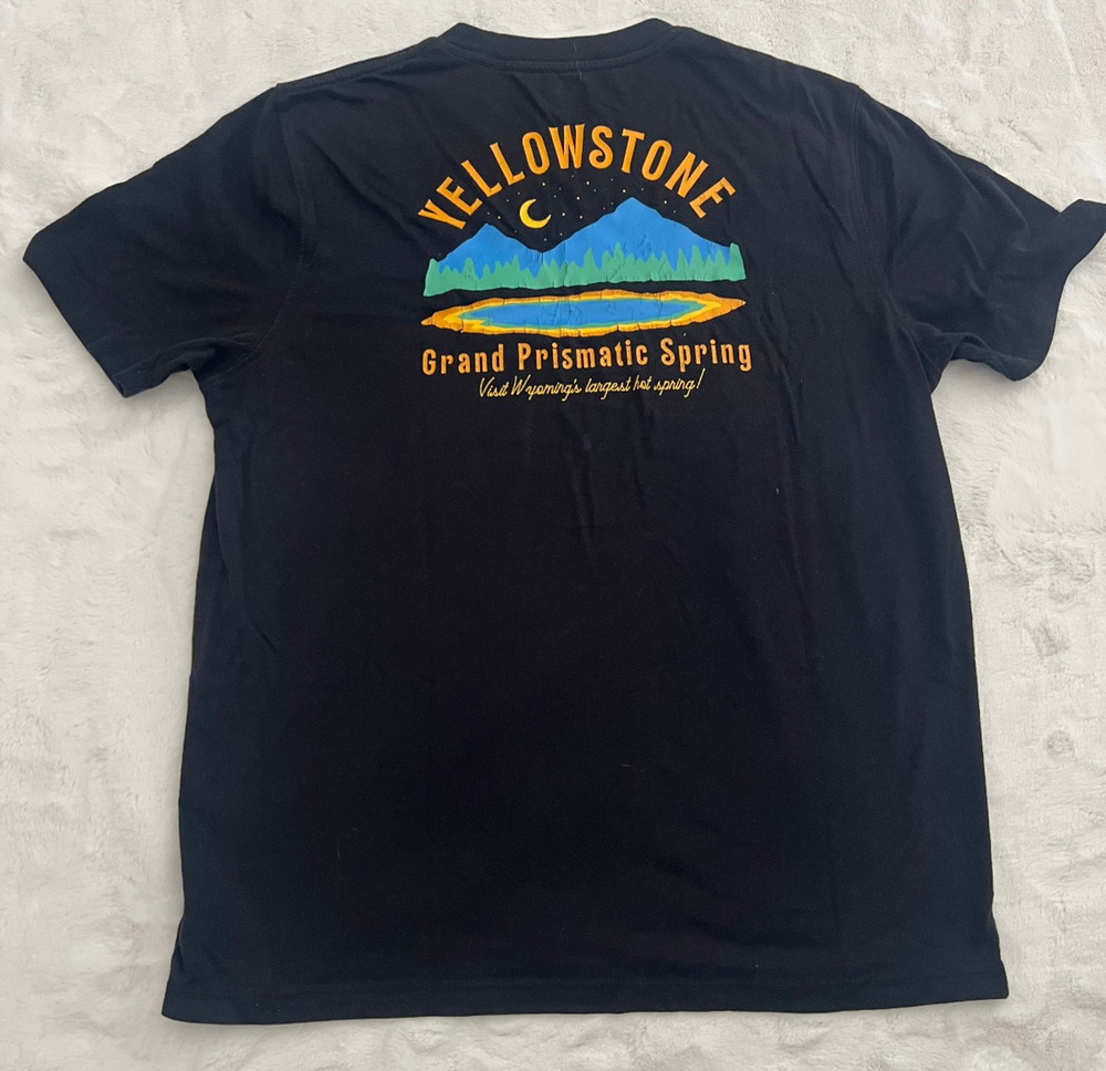 Old Navy Yellowstone Grand Prismatic Spring Graphic T Shirt Mens Small Black Tee